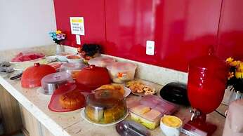 Hotel Pinheiro Center