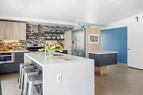 Club 915 Getaway- Pool BBQ and Pet Friendly