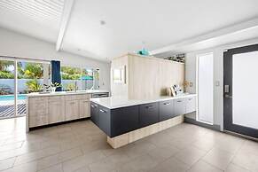 Club 915 Getaway- Pool BBQ and Pet Friendly