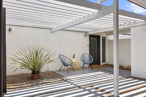 Club 915 Getaway- Pool BBQ and Pet Friendly