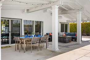 Club 915 Getaway- Pool BBQ and Pet Friendly