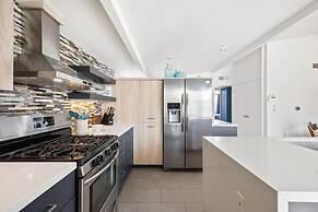 Club 915 Getaway- Pool BBQ and Pet Friendly