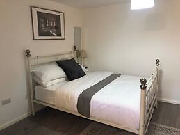 Hackney E5 - Perfect for Couples Getaway