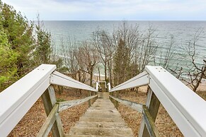 Cottage w/ Private Beach + Fire Pit in Manistee!