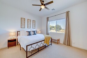 Hiker's Retreat w/ Furnished Patio in Rimrock!