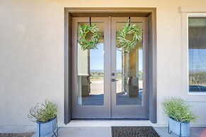 Hiker's Retreat w/ Furnished Patio in Rimrock!