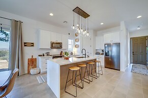 Hiker's Retreat w/ Furnished Patio in Rimrock!