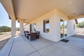 Hiker's Retreat w/ Furnished Patio in Rimrock!