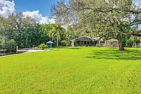 Bonita Springs Riverfront Retreat w/ Lanai