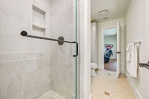 Bonita Springs Riverfront Retreat w/ Lanai