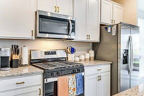 5 Mi to Fort Harrison: Home w/ Pool Access!