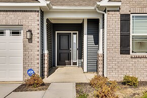 5 Mi to Fort Harrison: Home w/ Pool Access!