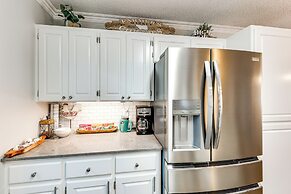 Near Lake Dardanelle: Updated Home w/ Large Yard!