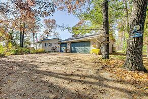 Keshena Lake House: Fire Pit, Deck