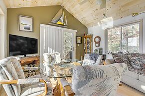 Keshena Lake House: Fire Pit, Deck