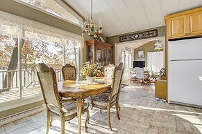 Keshena Lake House: Fire Pit, Deck