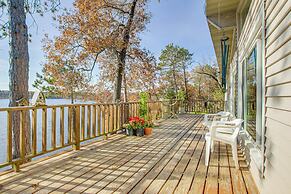 Keshena Lake House: Fire Pit, Deck
