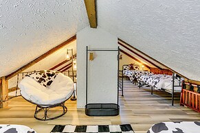 Indoor Pool, Gym & More: Catskills 'retreat House'