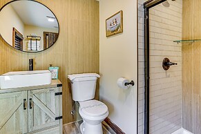 Indoor Pool, Gym & More: Catskills 'retreat House'