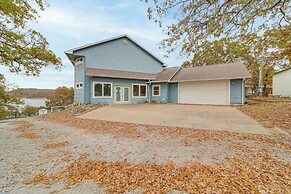 Fire Pit + Stunning Views: Lake Eufaula Retreat!