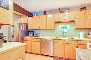 Walk to Giant Steps: Multi-level Brian Head Condo!