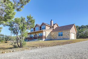 Scenic Views, Fire Pit: Texas Hill Country Getaway