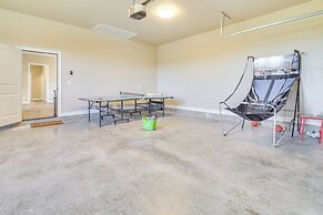 Scenic Views, Fire Pit: Texas Hill Country Getaway