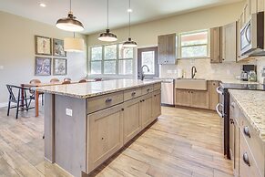 Scenic Views, Fire Pit: Texas Hill Country Getaway