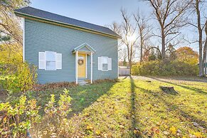 Deck & Fire Pit: Peaceful Home in Elmira