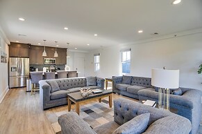 Walk to Bowen's Wharf: Condo in Dtwn Newport