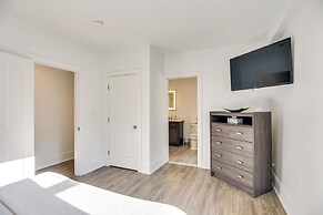 Walk to Bowen's Wharf: Condo in Dtwn Newport
