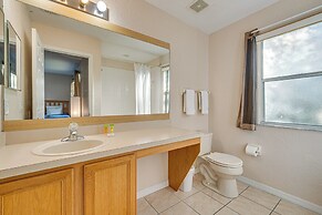 8 Mi to Disney: Orlando Home w/ Lazy River Access!