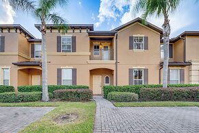 8 Mi to Disney: Orlando Home w/ Lazy River Access!