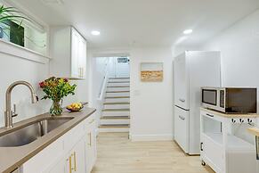 Wash Park Access: Denver Apt w/ Outdoor Dining!