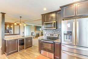 5 Mi to Lake: Port Clinton Home w/ Gazebo & Grill!