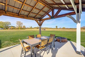 5 Mi to Lake: Port Clinton Home w/ Gazebo & Grill!