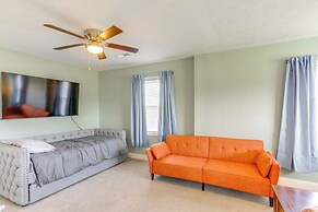 5 Mi to Lake: Port Clinton Home w/ Gazebo & Grill!