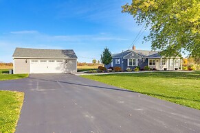 5 Mi to Lake: Port Clinton Home w/ Gazebo & Grill!