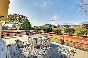 4 Mi to Beach: Furnished Deck at Waterford Home!