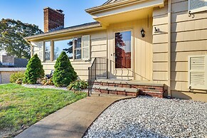 4 Mi to Beach: Furnished Deck at Waterford Home!