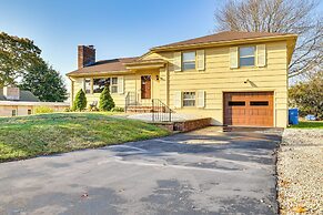 4 Mi to Beach: Furnished Deck at Waterford Home!