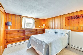 4 Mi to Beach: Furnished Deck at Waterford Home!