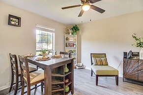 Patio for Al Fresco Dining: Home in Hinesville!