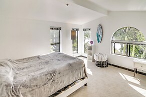 Pool, Spa & Ocean Views - Modern Home in Malibu!