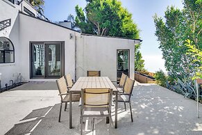 Pool, Spa & Ocean Views - Modern Home in Malibu!