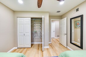 13 Mi to Downtown San Diego: Quiet Home w/ Spa!