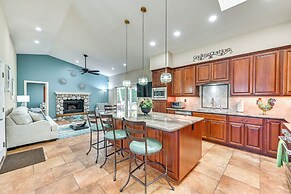 13 Mi to Downtown San Diego: Quiet Home w/ Spa!