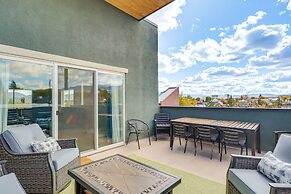 Luxe Midtown Townhome < 2 Mi to Dtwn Reno!