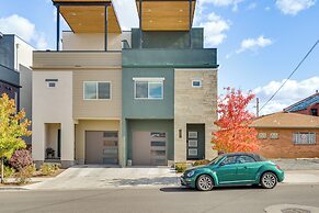 Luxe Midtown Townhome < 2 Mi to Dtwn Reno!