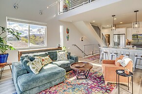 Luxe Midtown Townhome < 2 Mi to Dtwn Reno!